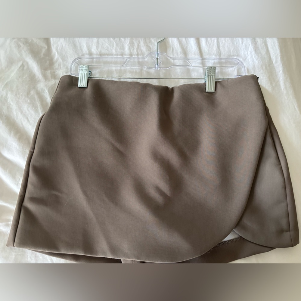 Zara Taupe Skort